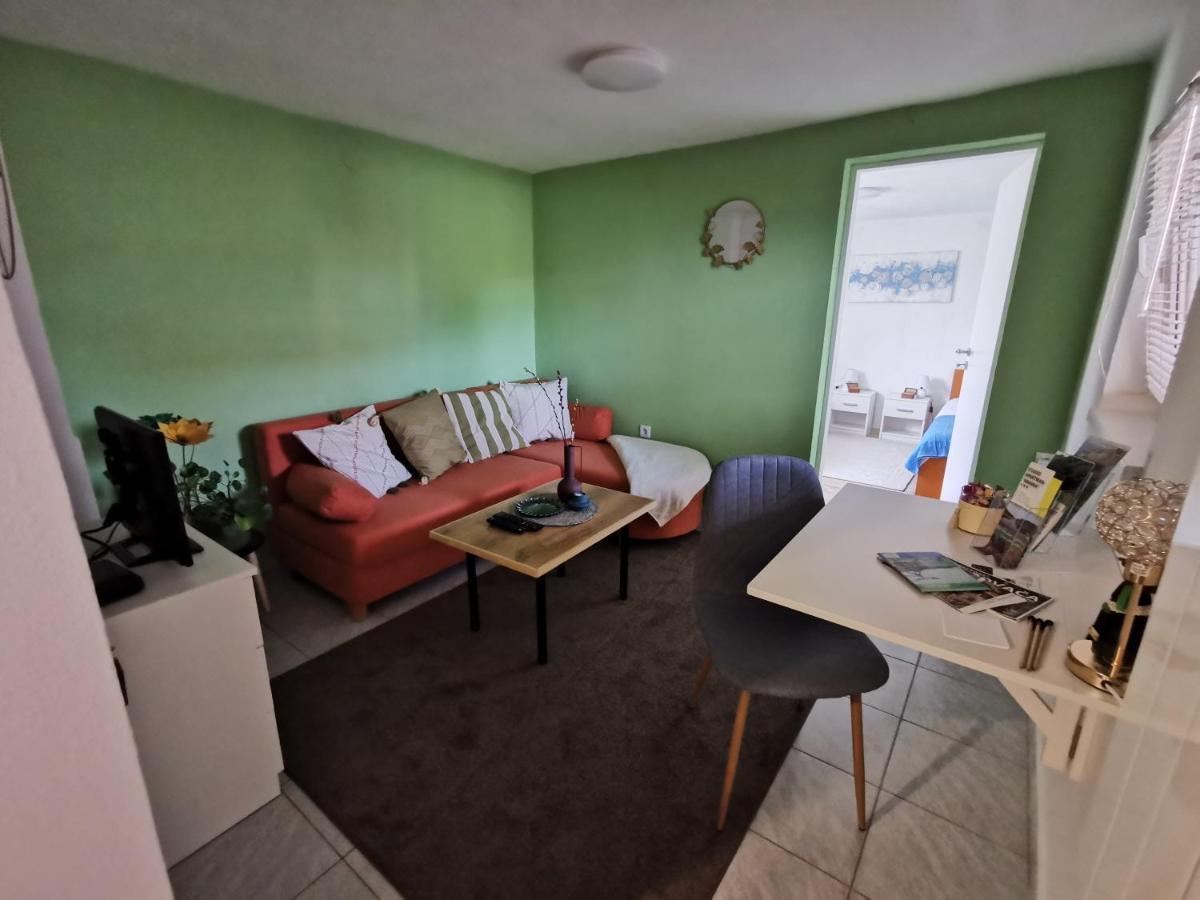 Studio Apartman Krosna Perusic Extérieur photo